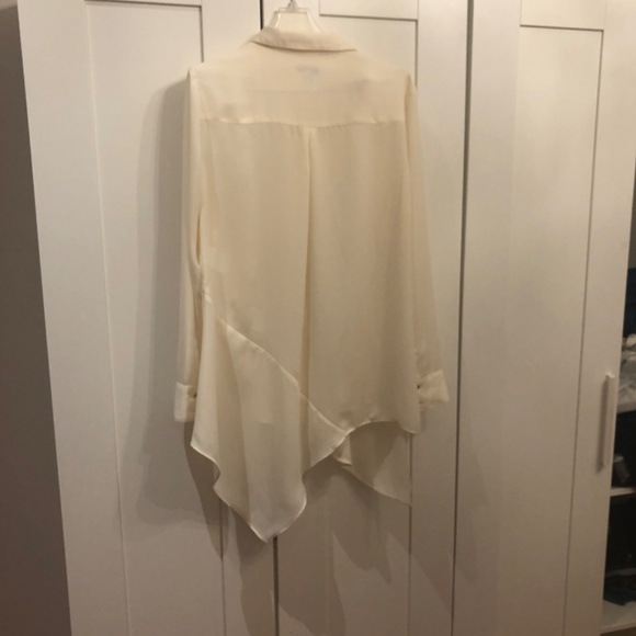 Halston Classic Neutral  Cream Tunic/ Blouse - Picture 3 of 5